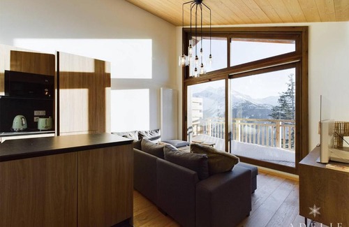 La Rosiere Apartamento | Superbe Apt 5P au Centre, 200m des Pistes, 3 SDB, Mezzanine, Balcon Sud, Parking, WiFi - FR-1-398-656