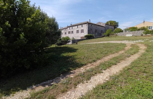 Lavilledieu Apartamento | Superbe Gite Refait à Neuf - 100m2 et Jardin Privatif