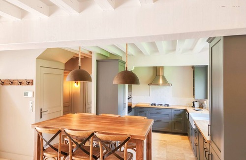 Canapville Casa | Superbe Maison Proche Deauville, 13 à 15 Personnes, Grand Terrain, Wifi