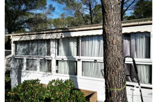Frejus Chalet De Esquí | superbe mobil home, climatisé, ss vis a vis, au calme, dans super domaine