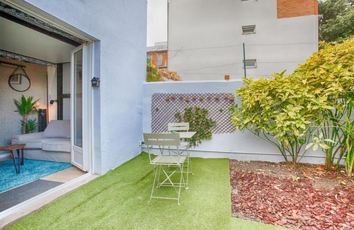 Colombes Apartamento | Superbe Studio avec Jardin Privé