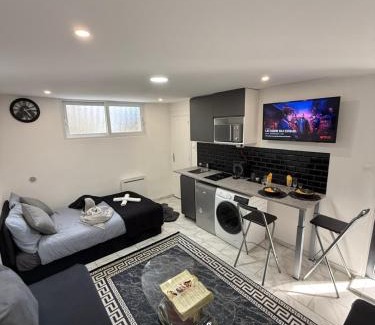 Choisy-le-Roi Apartamento | SUPERBE STUDIO PROCHE PARIs