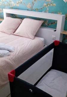 Quartier Administrations Apartamento | Superbe T2 avec grande terrasse en centre ville à 5 min à pieds des Arènes de Nîmes