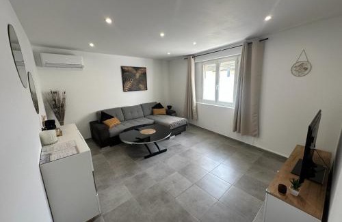 Pont-Saint-Esprit Apartamento | Superbe T2 moderne refait à neuf