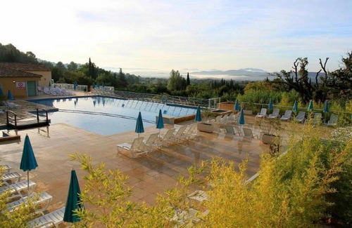 Callian Casa | Superbe T3 RESORT & SPA,2 chambres ,PISCINE ,TERRASSE