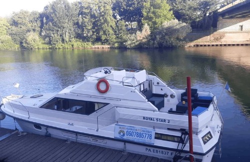La Ferte-sous-Jouarre Alquiler De Eote | Superbe Vedette de Mer à 45 Minutes de Paris