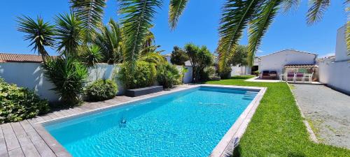 Sainte-Marie-de-Re Villa | Superbe villa avec piscine chauffée