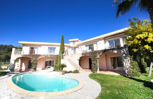Pegomas Villa | Superbe Villa Avec Piscine, Exposée Plein sud Avec vue Imprenable