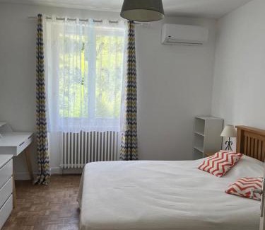 Sarlat-la-Caneda Apartamento | Superbe Villa Piscine Le Céladore de Sarlat Climatisé, 7 Min à pied du Centre