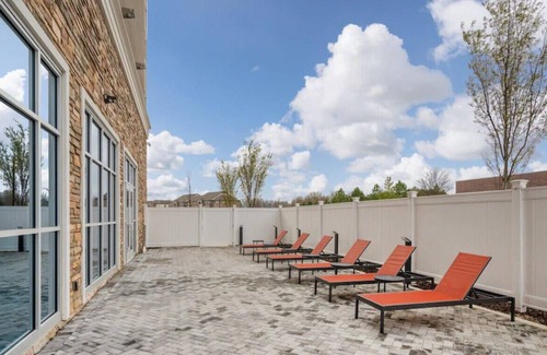 Southwind Casa | Superbly Appointed Room! Perfect for Work & Play!