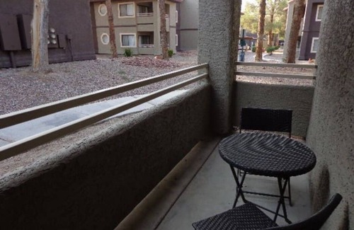 Enterprise Apartamento | Increíble apartamento de 3 dormitorios Vacay en Las Vegas a 10 minutos de Strip