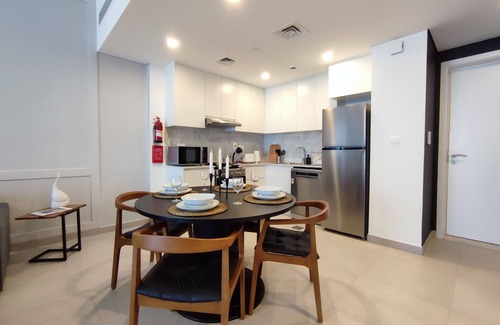 Umm Suqeim 3 Apartamento | SuperHost - Luxury Apt Amidst Lush Greens in Madinat Jumeirah