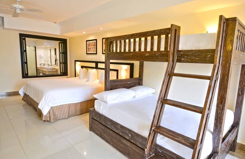 Zona hotelera de Playacar Complejo | SuperHost Sandos Playacar Kids Eat FREE