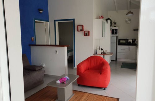 Saint-Francois Cabaña | Gîte-Coccinelle-Premium-Baño con bañera-Vista a la Piscina