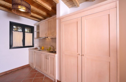 Varos Casa | Casita De Lujo En Paradosiako