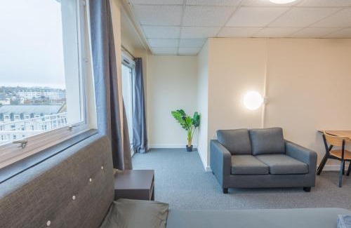 Barbican Apartamento | Superior Sea View Apartment 8