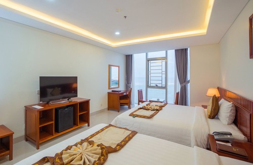 Dong Hoi Hotel | Habitación triple superior en hotel de 4 estrellas