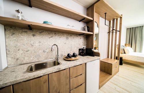 Neos Marmaras Apartamento | Superior two-bedrooms suite with seaview by KaliThea Suites