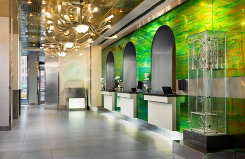Central New York City Apartamento | Superior Two Full Beds Room at OYO Hotel Times Square