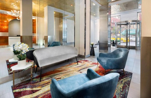 Central New York City Apartamento | Superior Two Full Beds Room at OYO Hotel Times Square