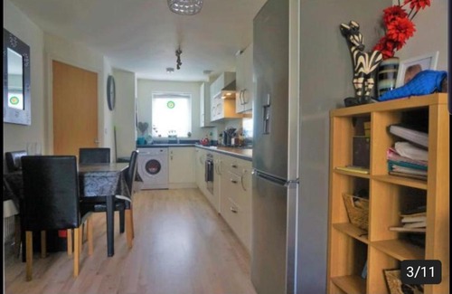 Camborne Casa | Superking Bedroom Close To The A30 Camborne