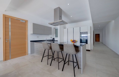 Sliema Apartamento | Superlative Apartment With Valletta and Harbour Views