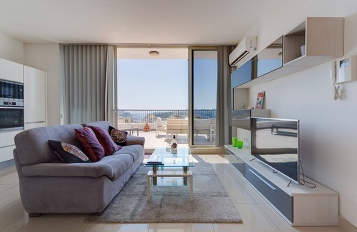 Gzira Apartamento | Superlative Penthouse With Spacious Terrace
