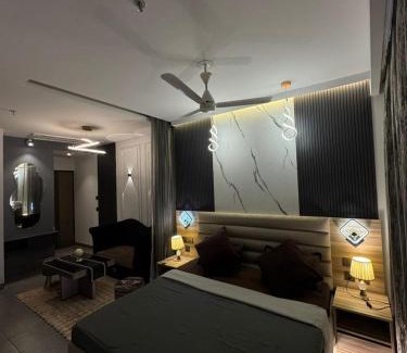Noida Apartamento | Supernovabnb4