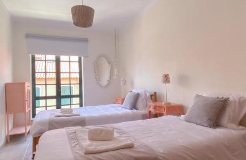Peniche Casa | Supertubos Beach Villa