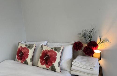 Alexandra Casa | Surbiton Home with free parkings, Surbiton, Kingston upon Thames, Surrey, Greater London UK