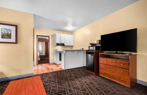 Twentynine Palms Hotel | Sure Stay Plus by Best Western Twentynine Palms Joshua Tree