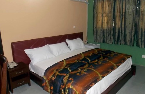 Ikotun Hotel | SureRest Hotel & Suites