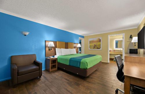 West Kissimmee Hotel | SureStay Hotel by Best Western Clermont Theme Park West