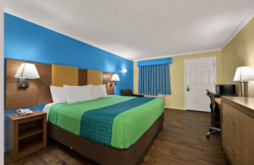 West Kissimmee Hotel | SureStay Hotel by Best Western Clermont Theme Park West