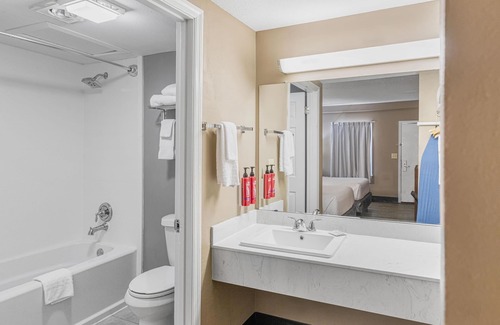 Helen Hotel | SureStay Hotel by Best Western Helen Downtown