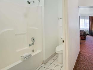 North San Antonio - SAT Hotel | SureStay Plus by Best Western San Antonio Airport