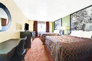 North San Antonio - SAT Hotel | SureStay Plus by Best Western San Antonio Airport
