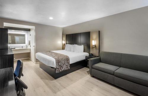 Santa Clara Hotel | SureStay Plus by Best Western Santa Clara Silicon Valley