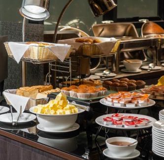 Nana Hotel | SureStay Plus by Best Western Sukhumvit 2