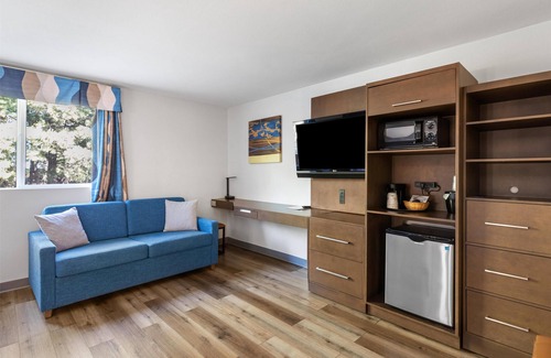 Mammoth Lakes Hotel | SureStay Plus Hotel by Best Western Mammoth Lakes
