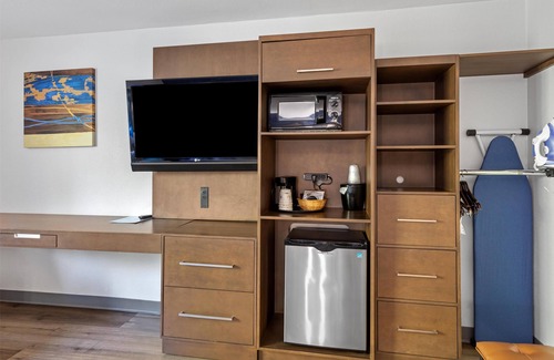 Mammoth Lakes Hotel | SureStay Plus Hotel by Best Western Mammoth Lakes