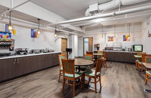 Mammoth Lakes Hotel | SureStay Plus Hotel by Best Western Mammoth Lakes