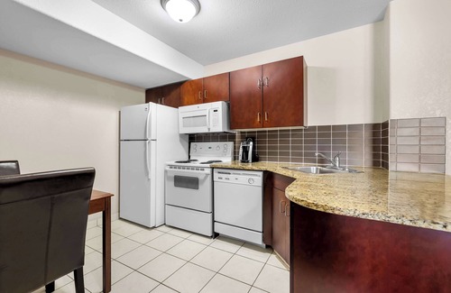 Drumheller Hotel | SureStay Plus Hotel by Best Western Drumheller