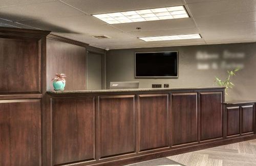 Post Falls Hotel | SureStay Plus Hotel by Best Western Post Falls