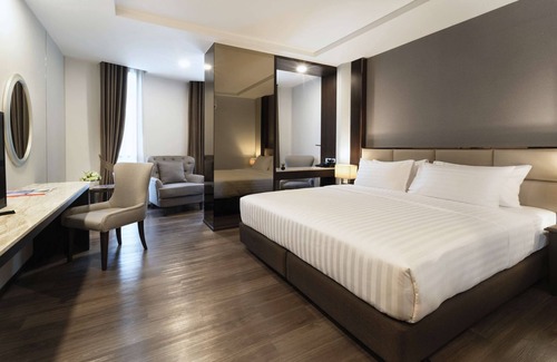 Nana Hotel | SureStay Plus Hotel by Best Western Sukhumvit 2