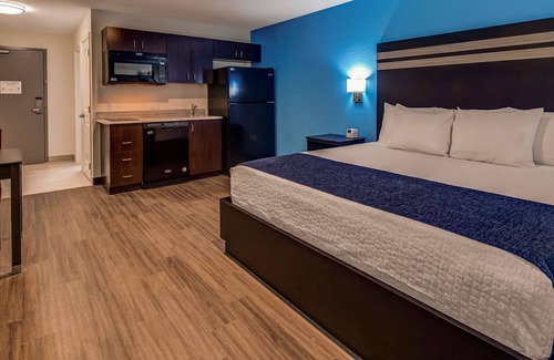 Humble Hotel | SureStay Plus Hotel by Best Western Humble
