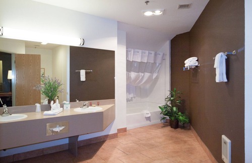 Post Falls Hotel | SureStay Plus Hotel by Best Western Post Falls