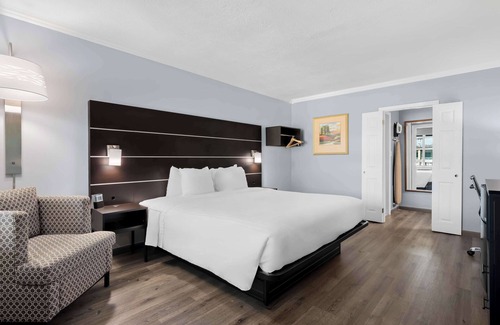 Wilmington Hotel | SureStay Plus Hotel by Best Western Brandywine Valley