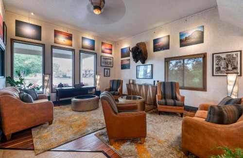 Buffalo Hotel | SureStay Plus Hotel by Best Western Buffalo