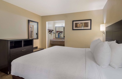 Jackson Hotel | SureStay Plus Hotel by Best Western Jackson